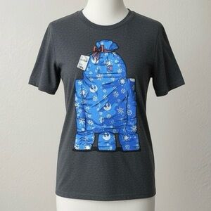 Star Wars R2-D2 Christmas present graphic tee
